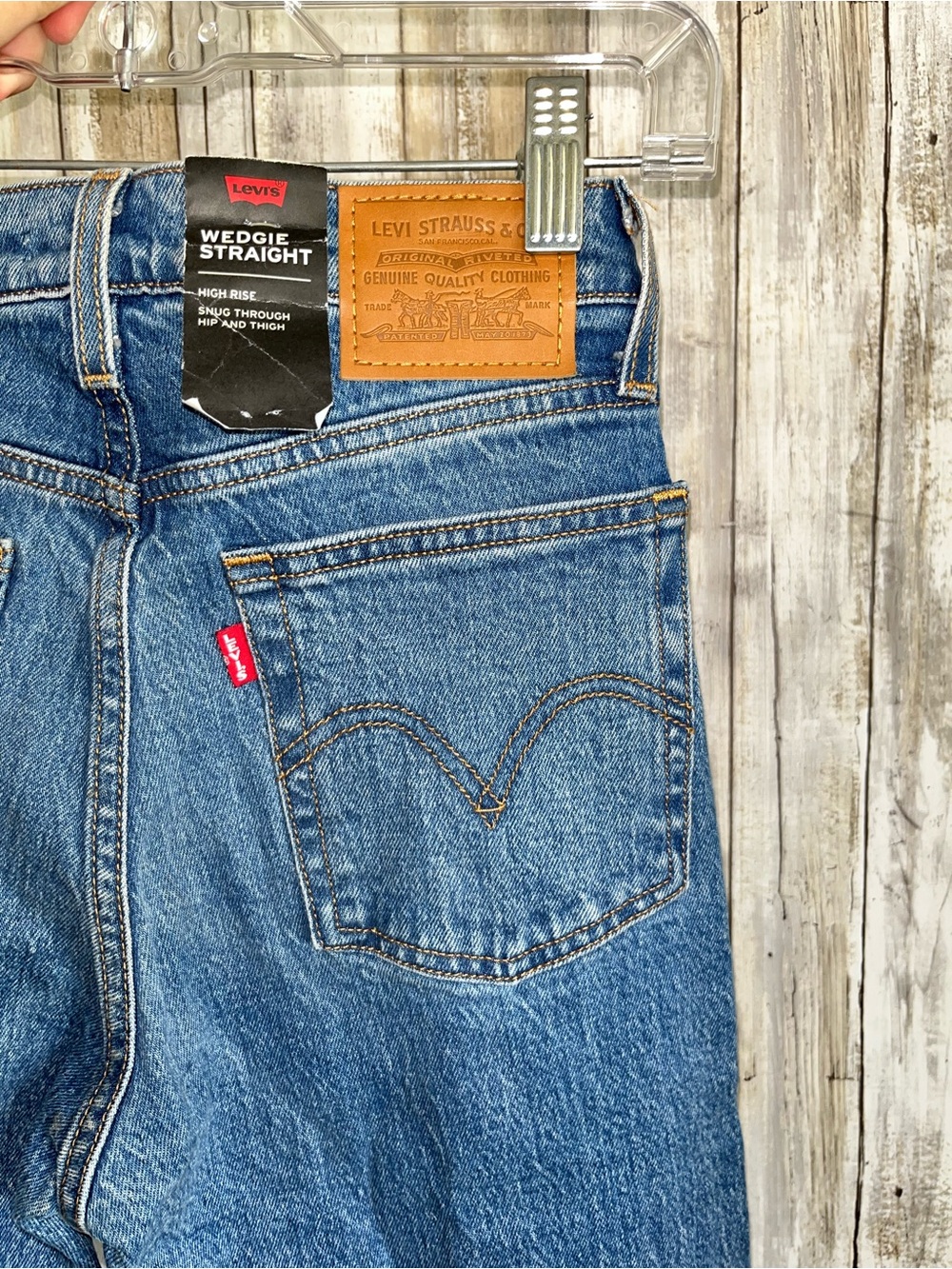 Levi’s Wedgie Straight Jeans NWT High Rise Cropped Denim Size 23 - Picture 5 of 6